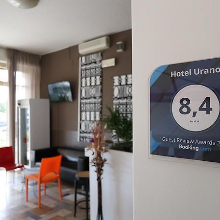 Hotel Urano カットーリカ エクステリア 写真